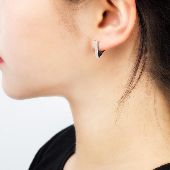 Glory_Arden [Unisex] Surgical Steel One-Touch Triangle Earrings / Gte-102