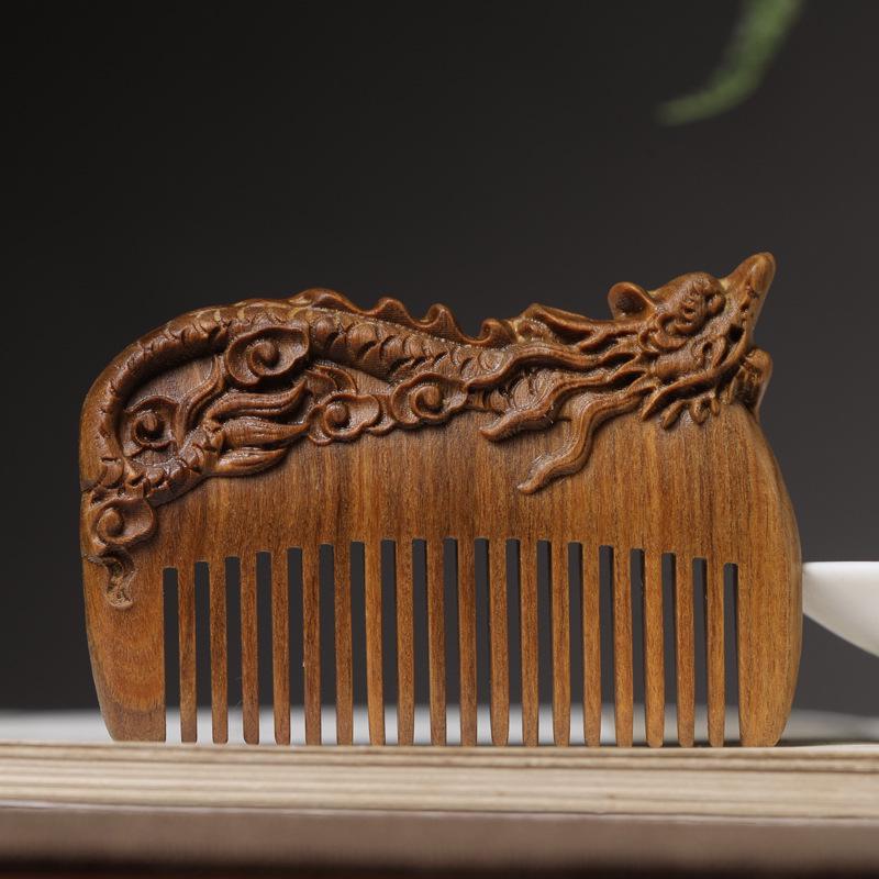 Argentina Green Sandalwood Zodiac Animal Carving Pocket Comb - Exquisite Women s Portable Wood Craft.