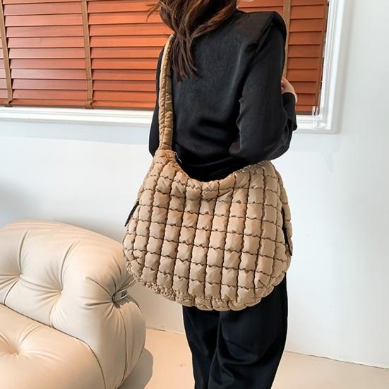 Vrouwen Schoudertas Grote Capaciteit Ritssluiting Effen Kleur Gewatteerde Puffer Gewatteerde Tote Bag Pendelen Winkelen Reizen Crossbody Tas Puff Sling Bag