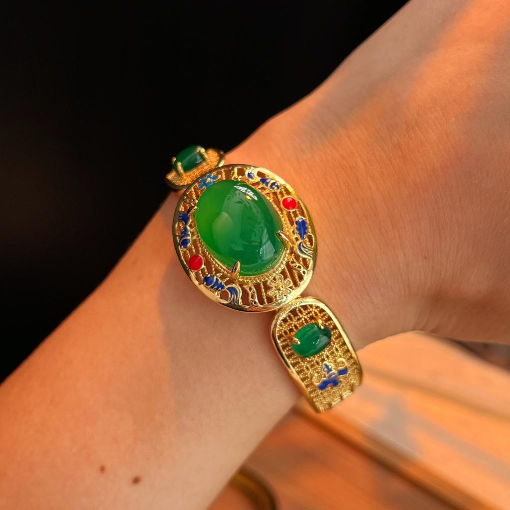 Full Green, Yang Green, Natural Agate Green Chalcedony Bracelet, Women'S Opening Is Slightly Inlaid, And The Real Shot Is Fidelity.