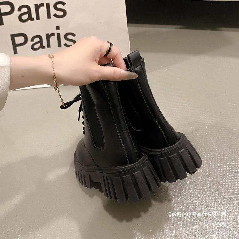 Martin boots women's British style 2025 new models in cool fashion black small short boots thick heel large size women's boots