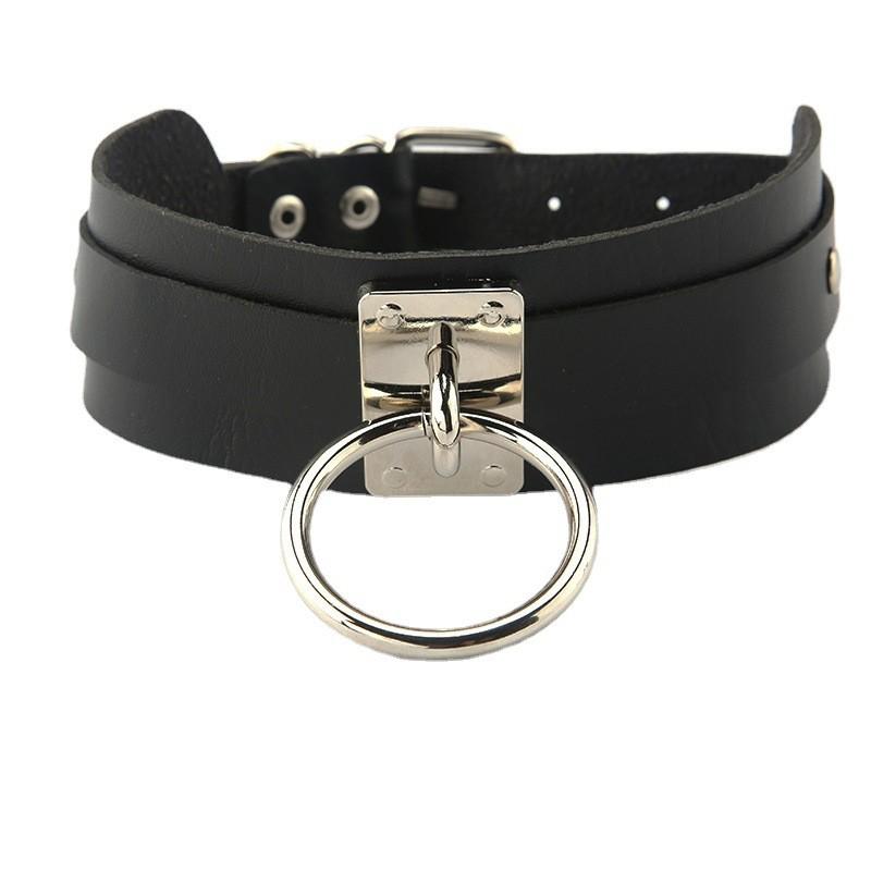 Fashion Solid Color Large Metal Ring Decoration Women Pu Leather Necklace Collar