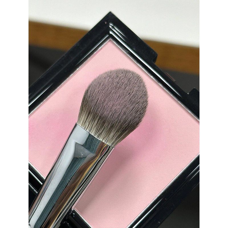 

Peach Heart Makeup Brush Partial Brightening Depression Heart-Shaped Contour Brush [Highlight and Blush]
