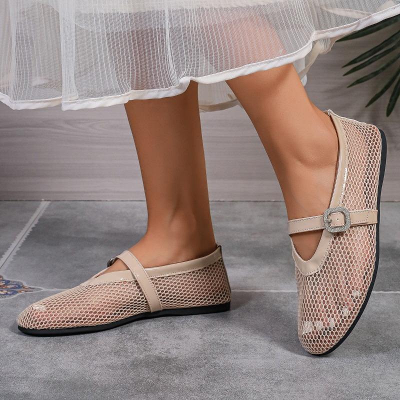 Summer New Women's Shoes Mesh Casual Sandals Women's Mesh Breathable Word Buckle Flat Bottom Cool