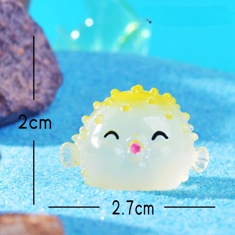 

Морской декоративный элемент Светящийся аквариум Маленький декоративный элемент Мультяшная надувная рыба фугу Декоративный элемент из смолы жёлтый