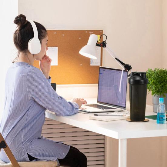 Proteinpulver Shaker med Miksekule 600ml Bærbar Shakerkopp med Bred Åpning for Enkel Miksing Whey Protein Shakerflaske for Shakes Kosttilskudd