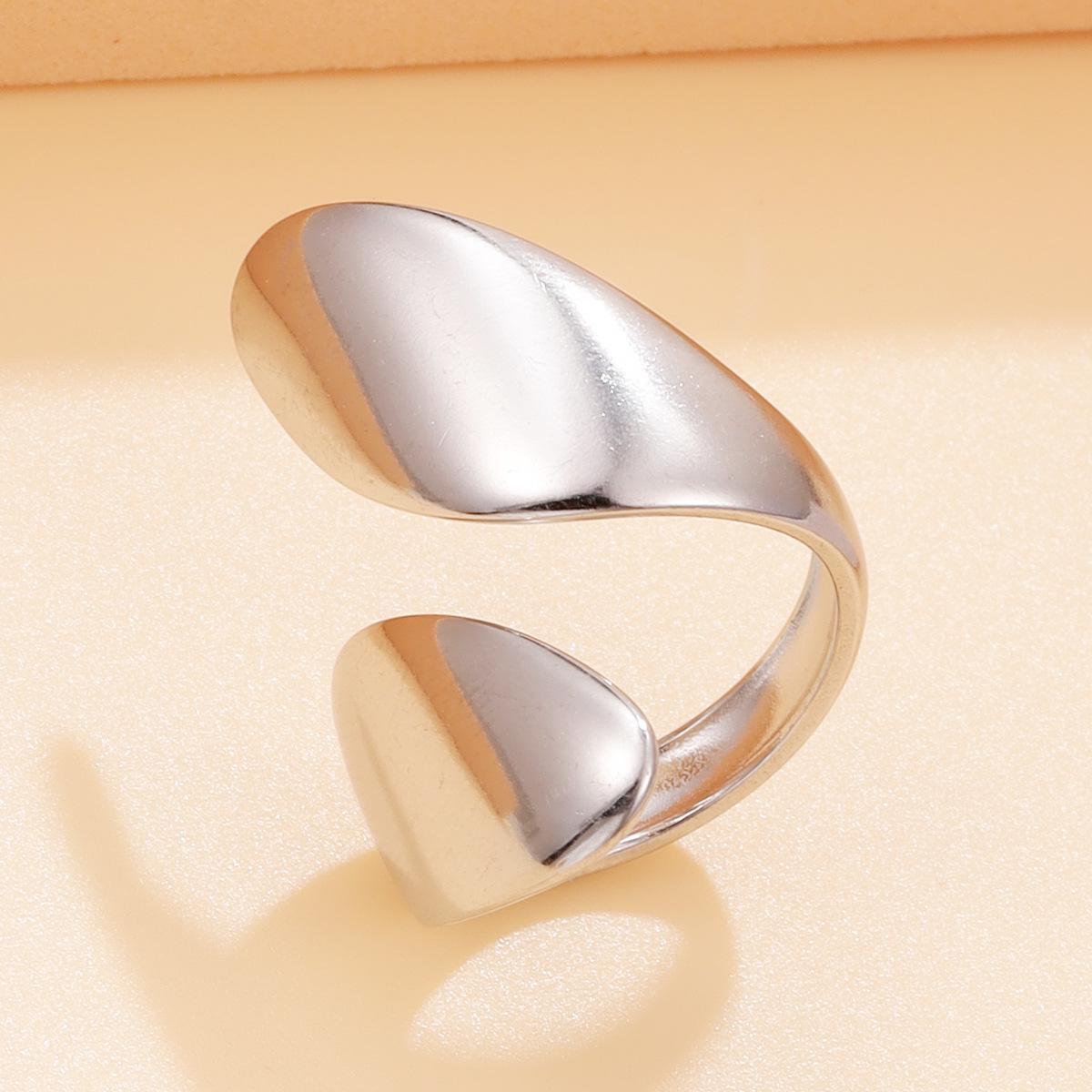18K Gold Retro Geometric Large Index Ring