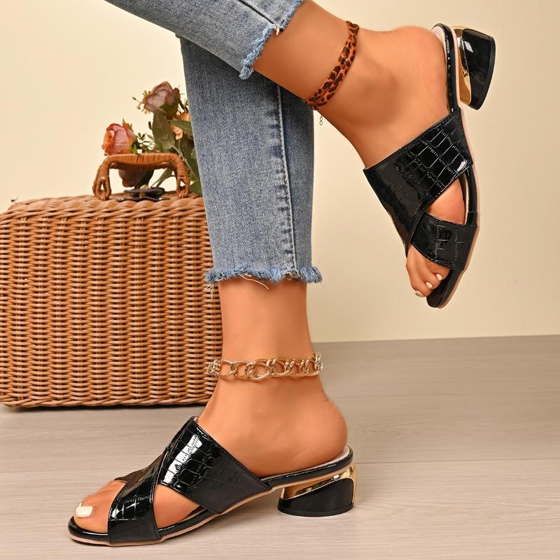 Fashion New Style Fashion Women's Gold Low Heels Sandals Women Summer Square Toe Thick Heeled Slippers Woman Plus Size 43 Outdoor Slides