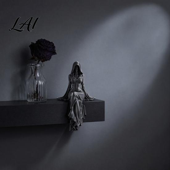 Statua Gotica Femminile Stampata in 3D Figurine della Dea Mietitore Figura Eterea con Cappuccio Scultura Figura Decorativa Oscura Collezionabile Fantasy per