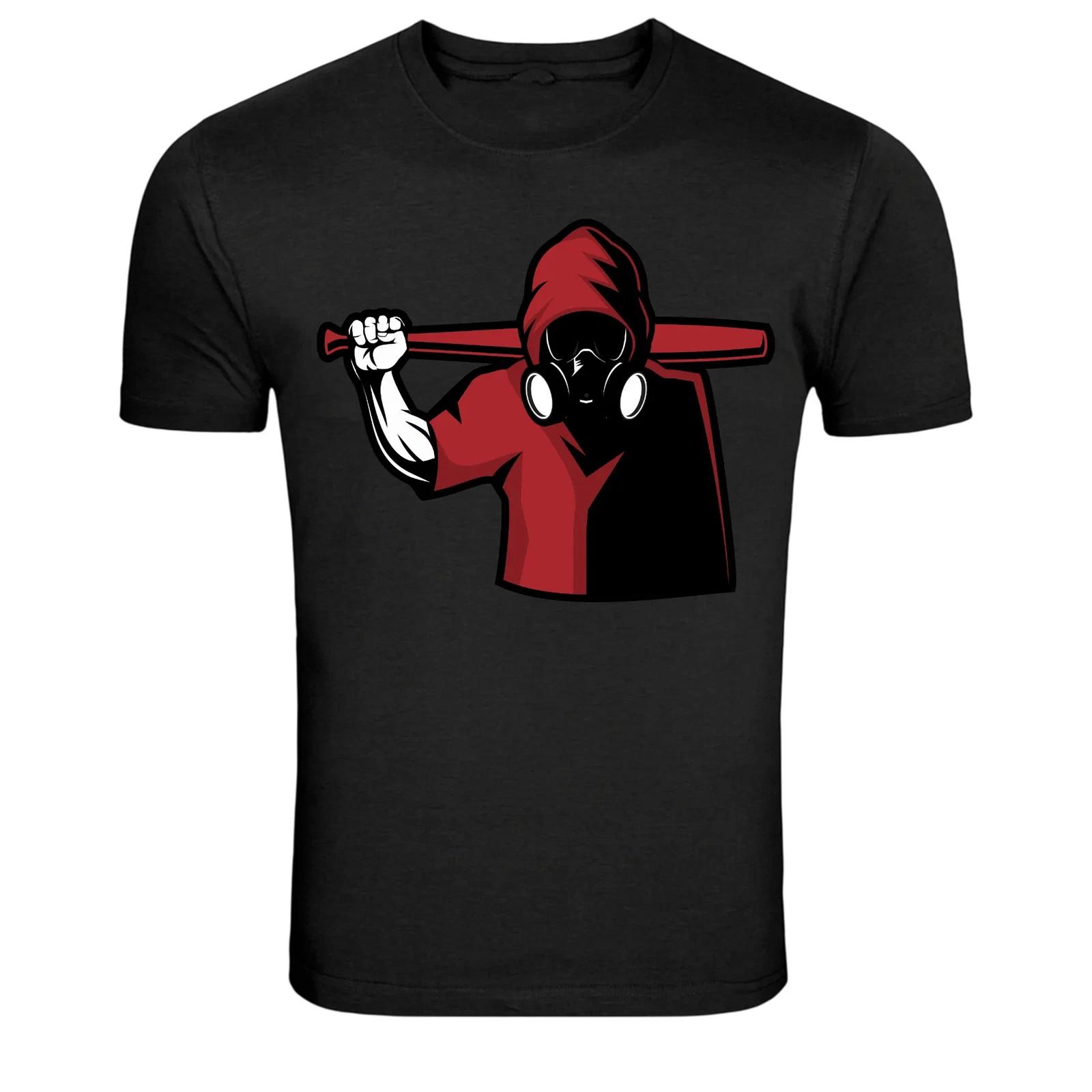 

Urban Hoodie Street Fighter With Bat Graphic T-Shirt S