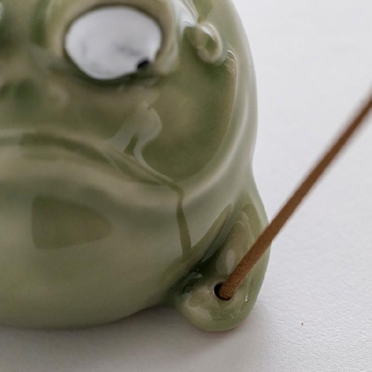 Light Green Ceramics Frogs Miniature Statue Incenses Stick Holder Funny Animal Incenses Burners Tabletop Decors Gift
