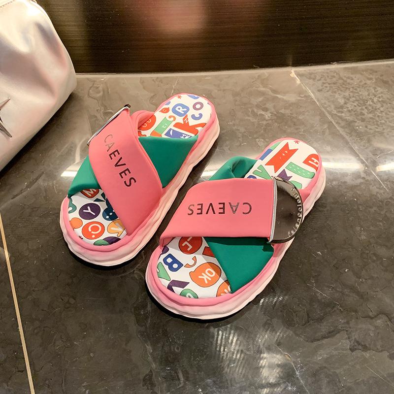 Internet Celebrity Graffiti Slippers Women's Summer 2025 New Outer Wear Thick Bottom One-word Drag Casual Stepping On Shit Sandals Ins Explosion