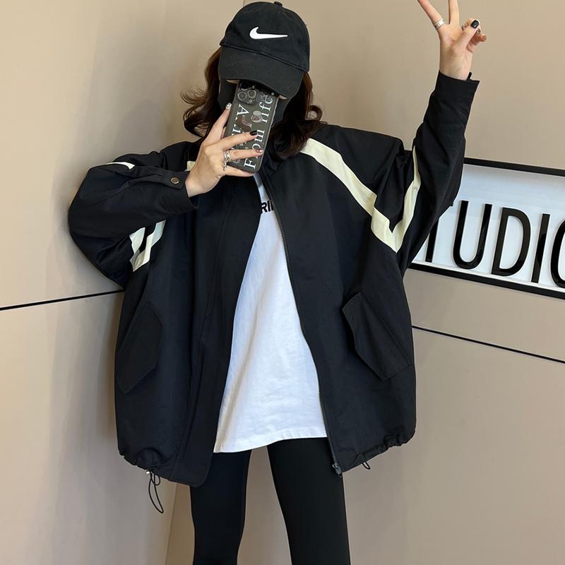 

Женское весеннее пальто-ветровка в европейском стиле 2025 года, свободного кроя, больших размеров - Повседневное и универсальное 2XL for 63-70 kg чёрный