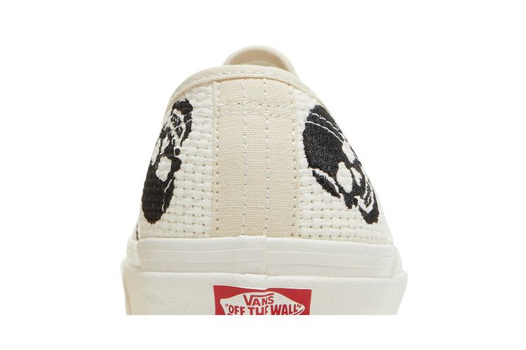 Men's Sneakers Vans Authentic 44 DX Needlepoint Skulls Needlepoint/White/Black