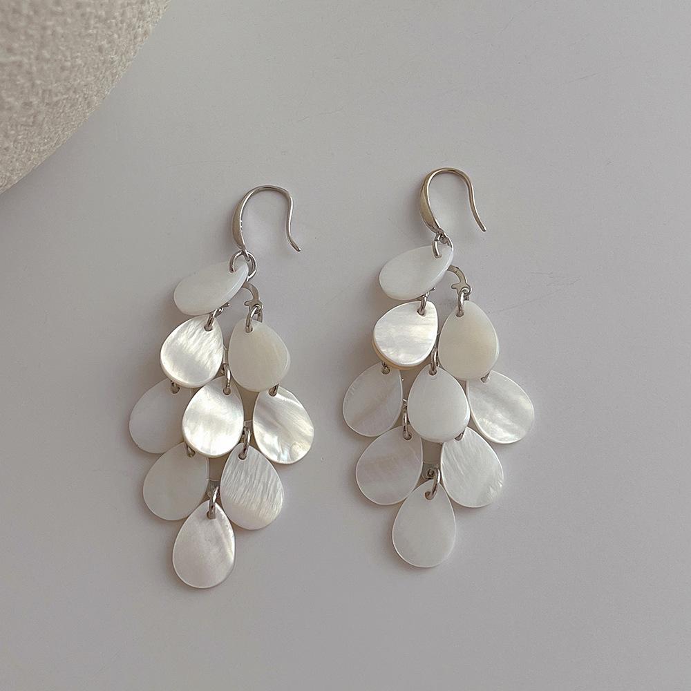 

Korean-Style Water Drop Shell Tassel Earrings for Women
