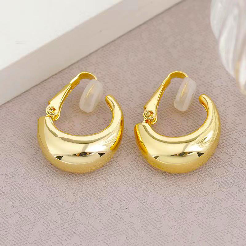 New Gold Round Chunky Clip on Earrings for Women Smooth Metal Thick Non Pierced Hoops Fashion Trendy Brincos Jewelry
