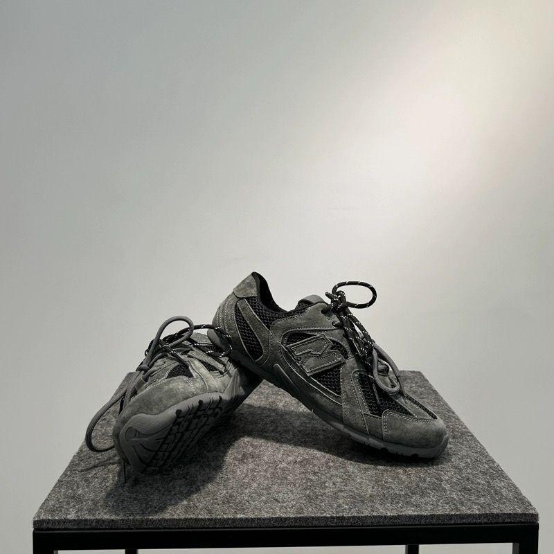 Trend Men's Casual Sneakers Breathable Casual Shoes for Men Fashion Lace Up Shoes Luxury Soft Sole Running Shoes Men Tenis Shoe