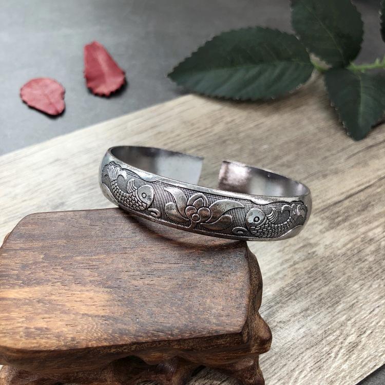 Retro Silver Bracelet, the Republic of China Nostalgic Personality Fashion Versatile Bracelet Women's Silver Accessories