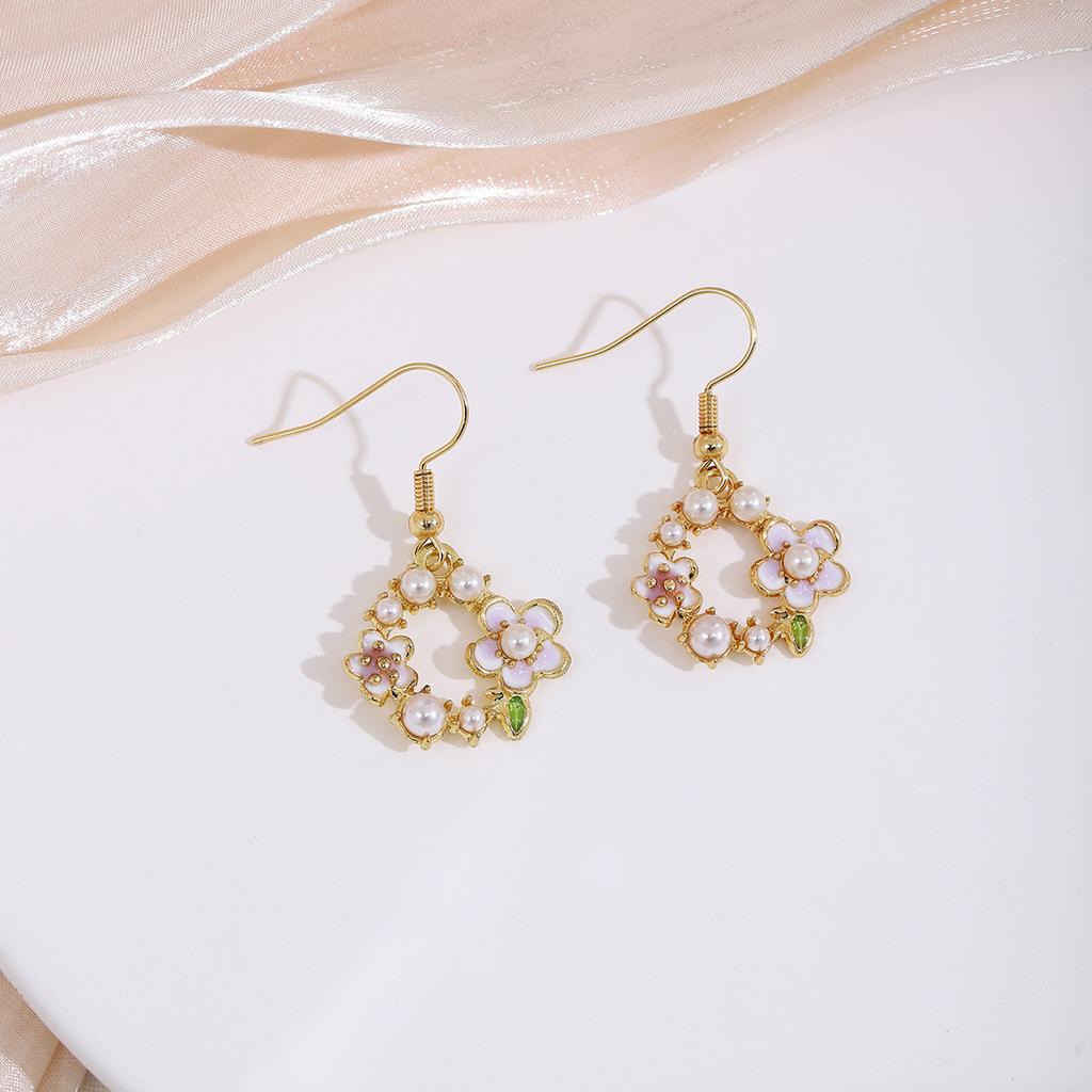 French Oil Drip Wreath Pearl Ear Hook Stud Earrings, Autumn And Winter High-End Sweet Girl Princess Temperament Earrings