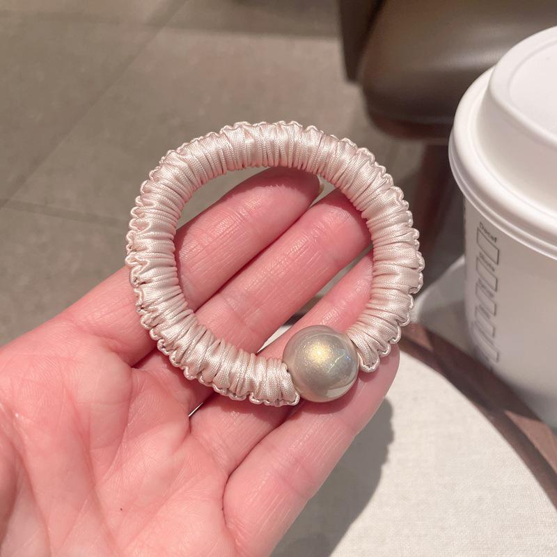 Elegant 2026 Milk Silk Pearl Hair Ties: Luxurious, High-Elasticity Rubber Bands and Versatile Hair Accessories