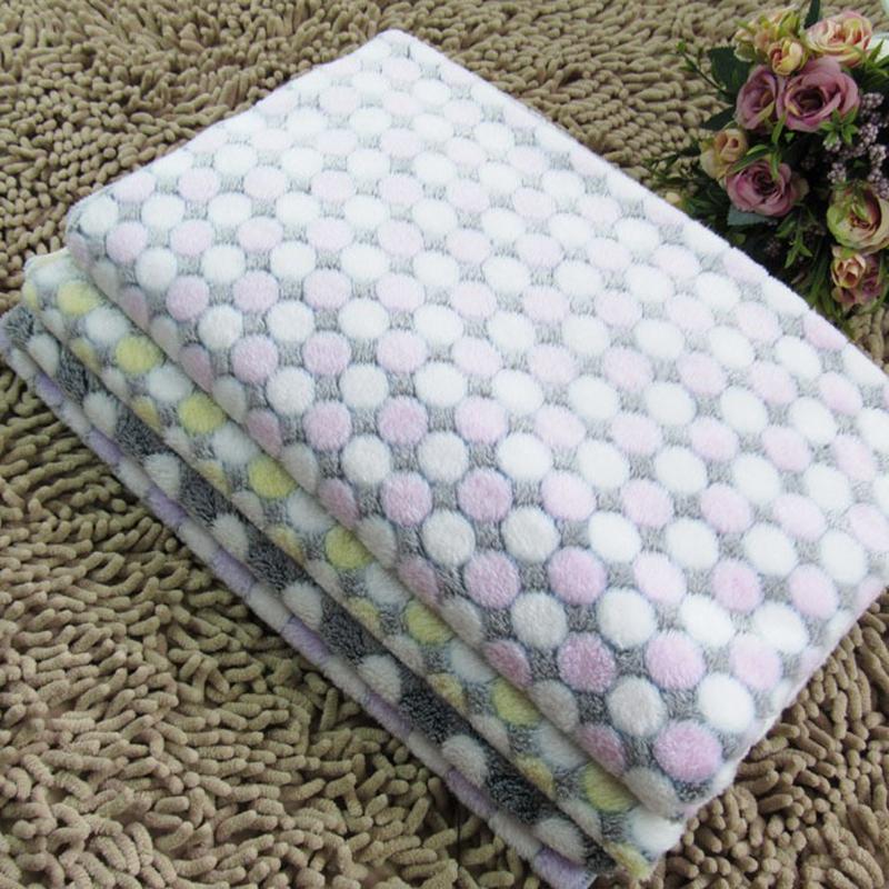 Thick Warm Pet Blanket For Dogs And Cats Soft Plush Fleece Mat Cozy Kennel Pad Pet Bed Cushion Comfortable Pet Furniture Accessory