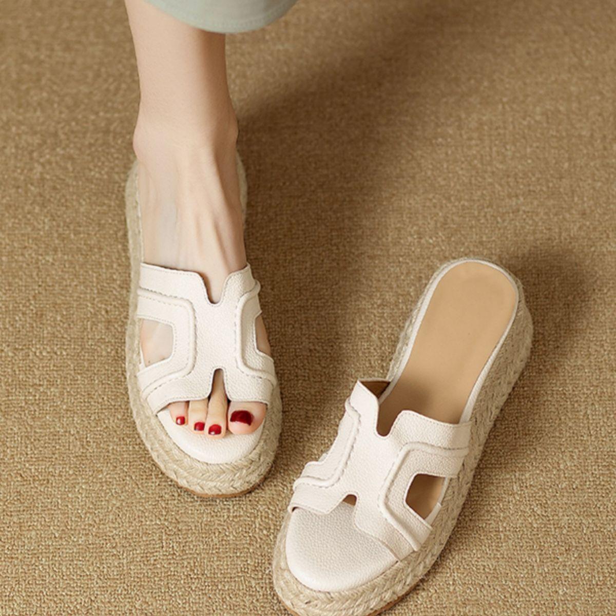 

Huge good-looking~ 2025 new summer wear thick-soled high-heeled straw-woven muffin sole women s shoes round head cool slippers women 40
