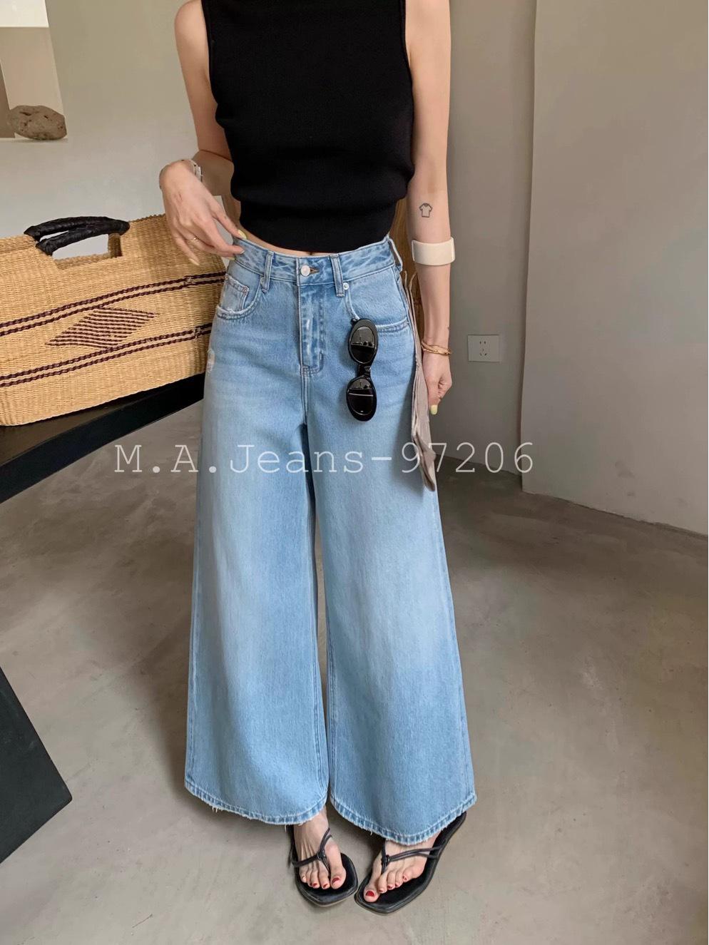 

Summer High-Waisted Wide-Leg Jeans - Lightweight, Versatile, Relaxed Fit S синий
