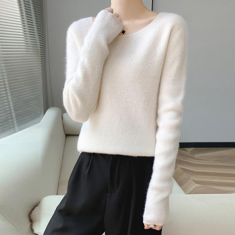 

Жіночий светр з 100% чистої вовни з круглим вирізом – однотонний, з довгим рукавом, приталений топ 2XL