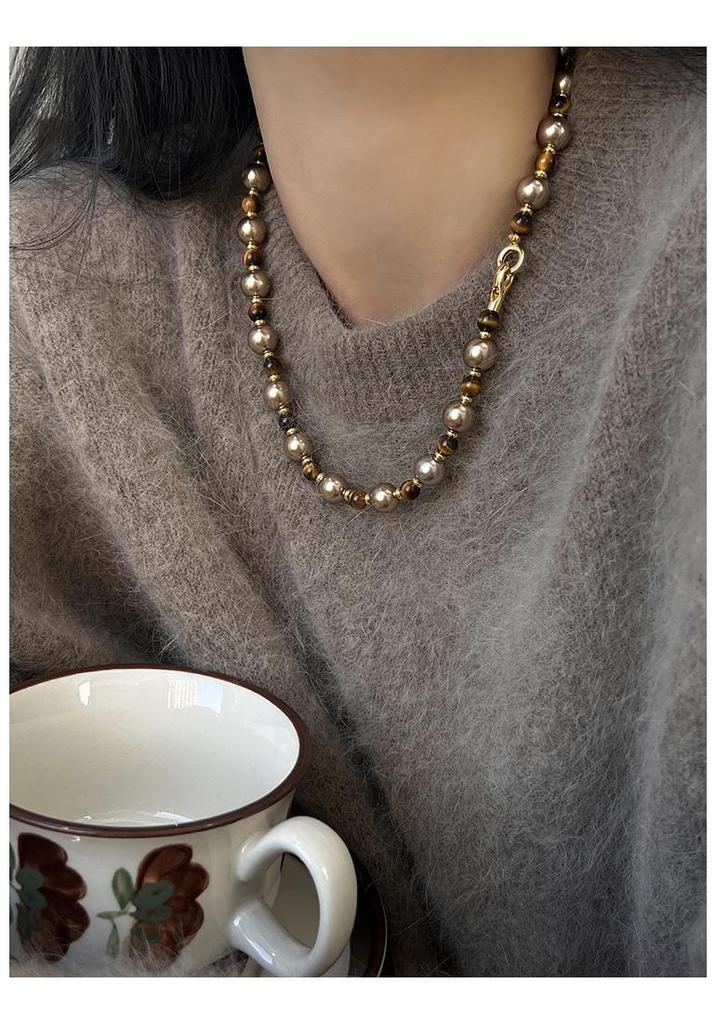 Elegant Rhinestone Pearl & Floral Geometric Necklace - French Retro Style for Autumn/Winter