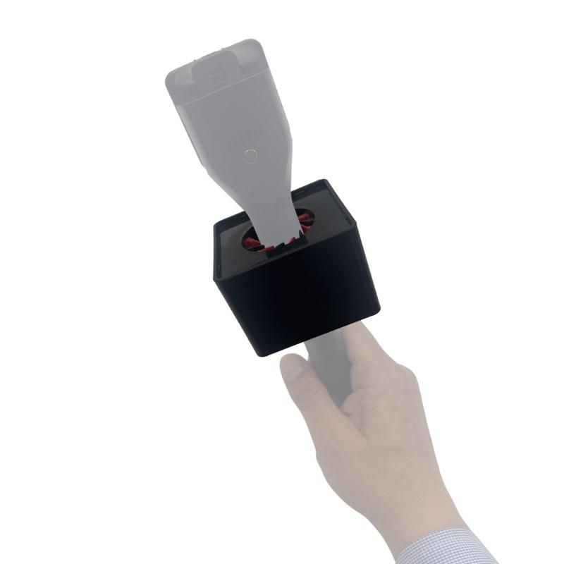 Portable ABS Microphone Logos Flag Holder Mics Flag Station For Broadcast Interviews Customizable Design for Recorders