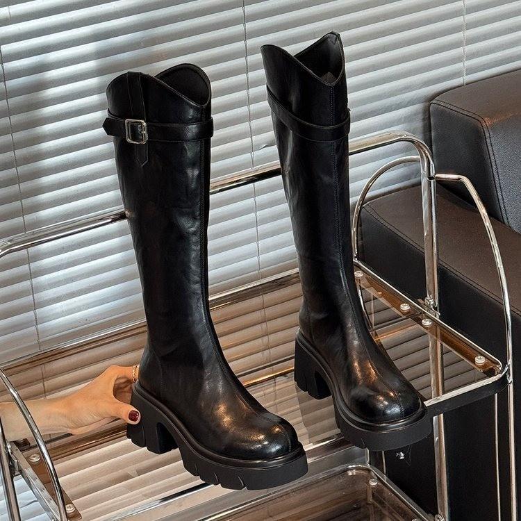 Autumn and winter new small long boots but knee thick soles to increase height women's fashion boots do not drop the knight boots