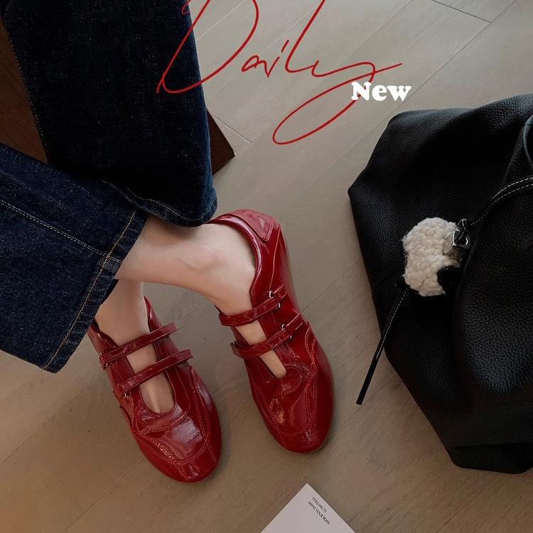 Ballet style retro double Velcro round head lazy casual women's shoes 2025 spring and summer height increase shallow mouth flat-soled single shoes