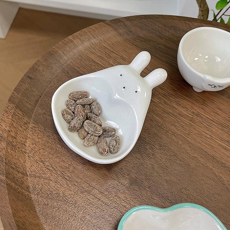 Super fofo coelho de desenho animado molho pires doméstico tridimensional cerâmica pires ketchup lanche prato vinagrete coelho branco
