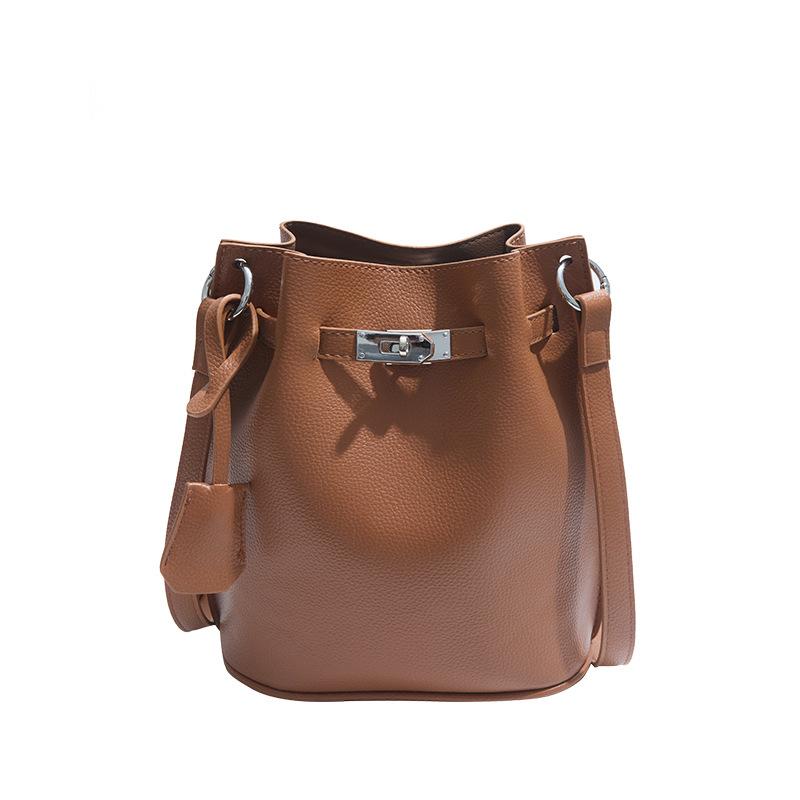 

Bucket bag women s lock armpit bag spring and summer new simple fashion casual shoulder messenger bag