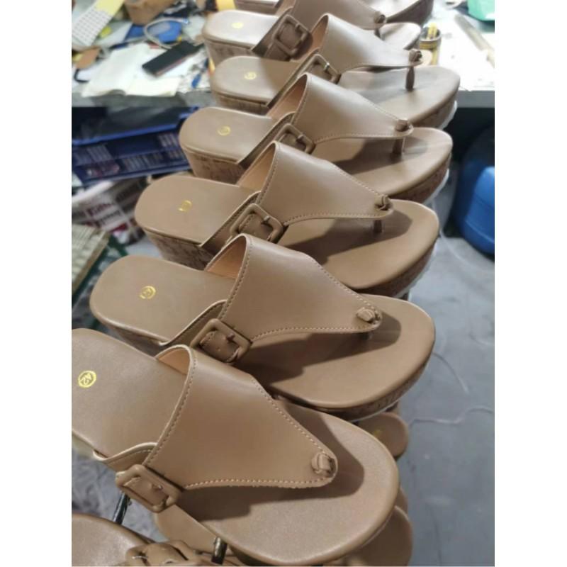 Women's Summer Plus Size Thick Shoes Solid Color Slope Heel Buckle Sandals