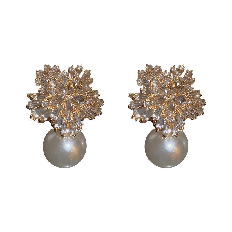 Diamond-Studded Silver Flower Pearl Earrings: Luxury Fashion Jewelry for Women