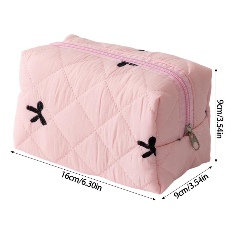 Polyester Quilted Lipstick Holder with Sophisticated Bowknot Pattern Large Capacity Makeup Bag for Everyday Use