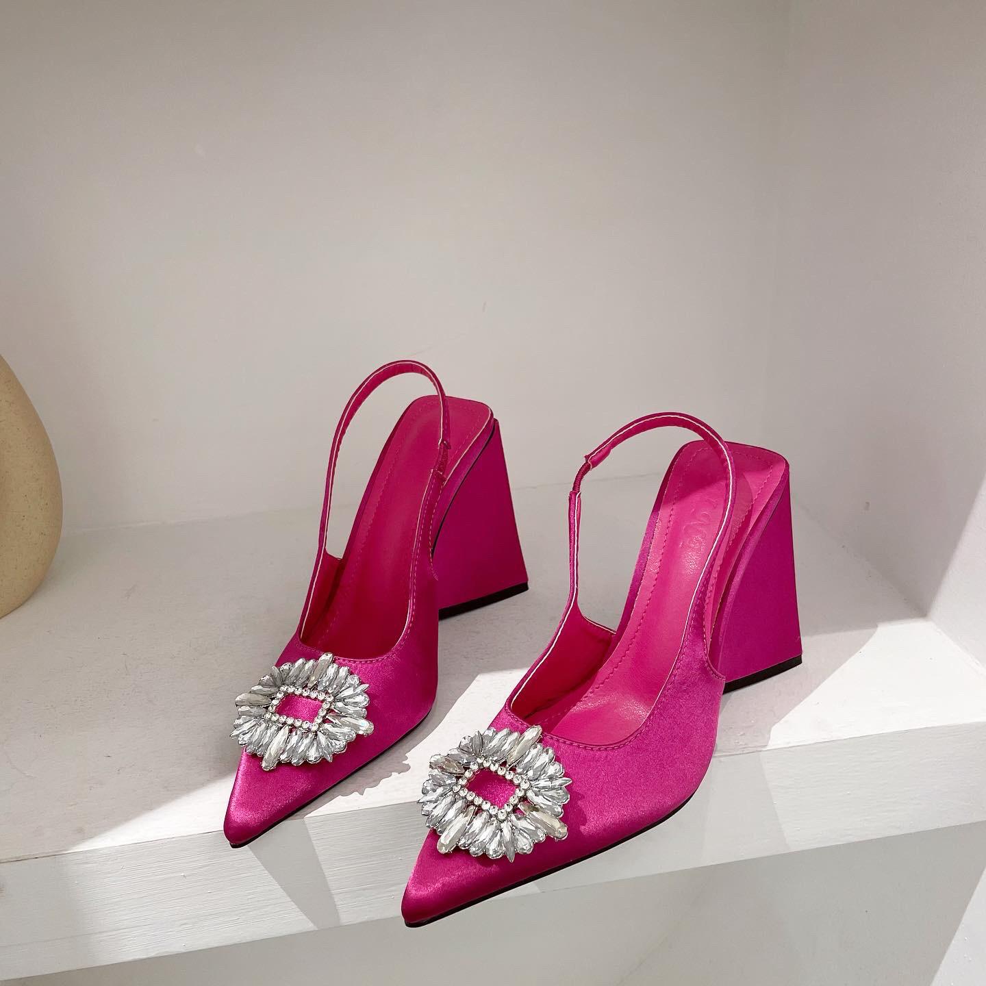 

Туфли на массивном высоком каблуке Женский бренд Хрустальные сандалии Женские Слингбэк Эластичная лента Тапочки OL Платье Вечерняя вечеринка Сандалии 5 розы красного