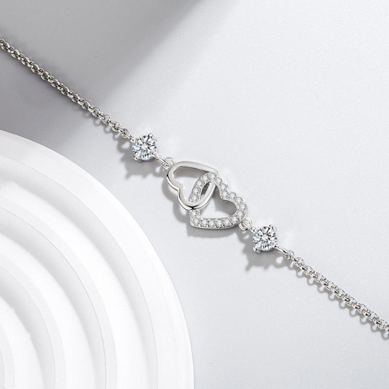 Zircon Double Heart Charm Bracelet Fashionable Party Accessories Jewelry for Sensitive Skin Versatile Women Accessory