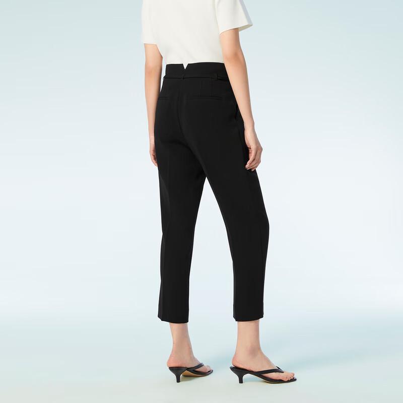 OVVOVV Women's Lightweight Tapered Cropped Pants
