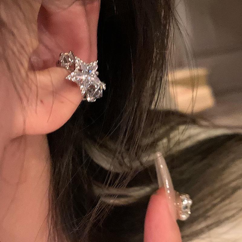 Koreanske trendy øreklemmer med zirkonstjerner - Hot Girl-stil