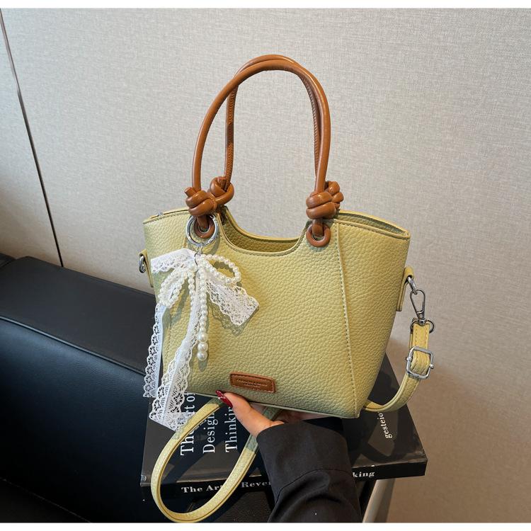 Premium Sense Niche Contrasting Color Bag 2025 New Trendy Fashion Shoulder Handbag Versatile Messenger Bucket Bag