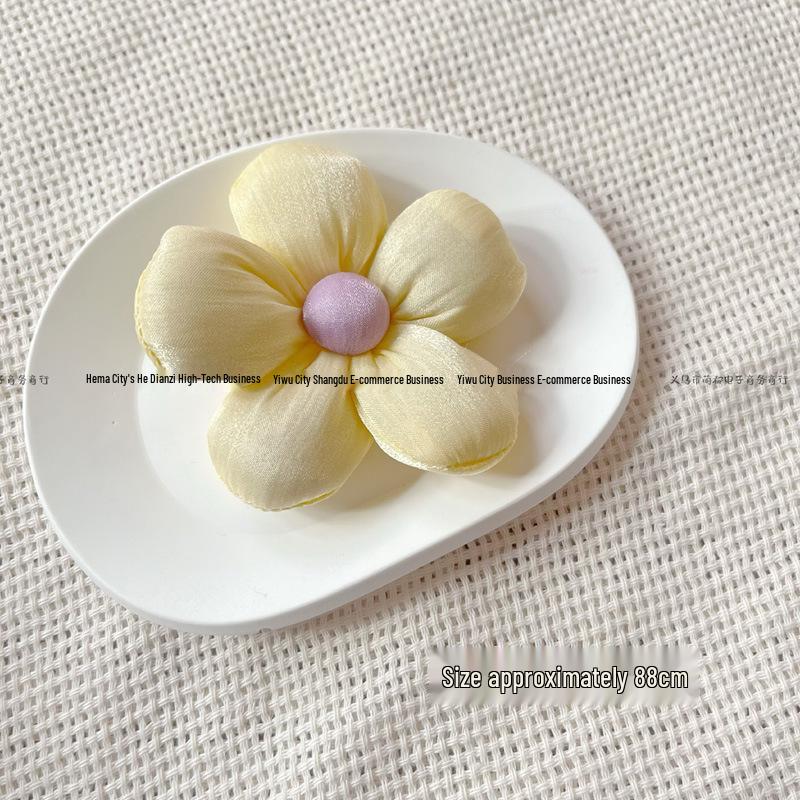 Lurex Cotton-Filled Flower DIY Brooch for Phone Cases, Clothes, Shoes, and Socks