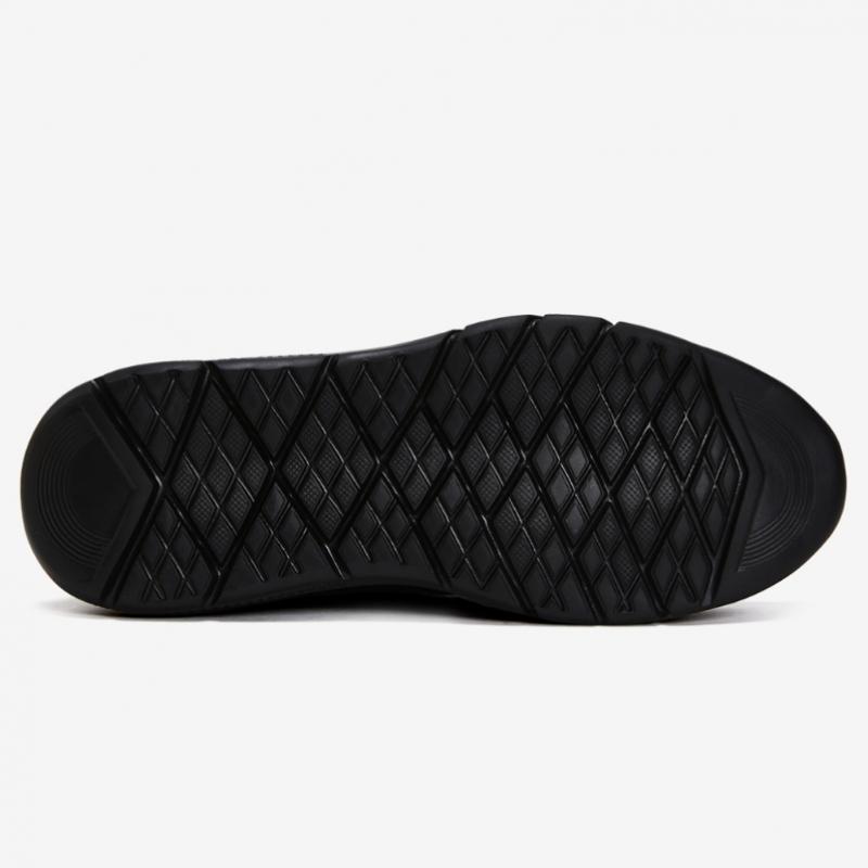 Young Age Men Lightweight Daily Casual Shoes Black