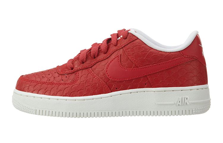 

Nike Air Force 1 LV8 Action Red GS 820438-600 38.5