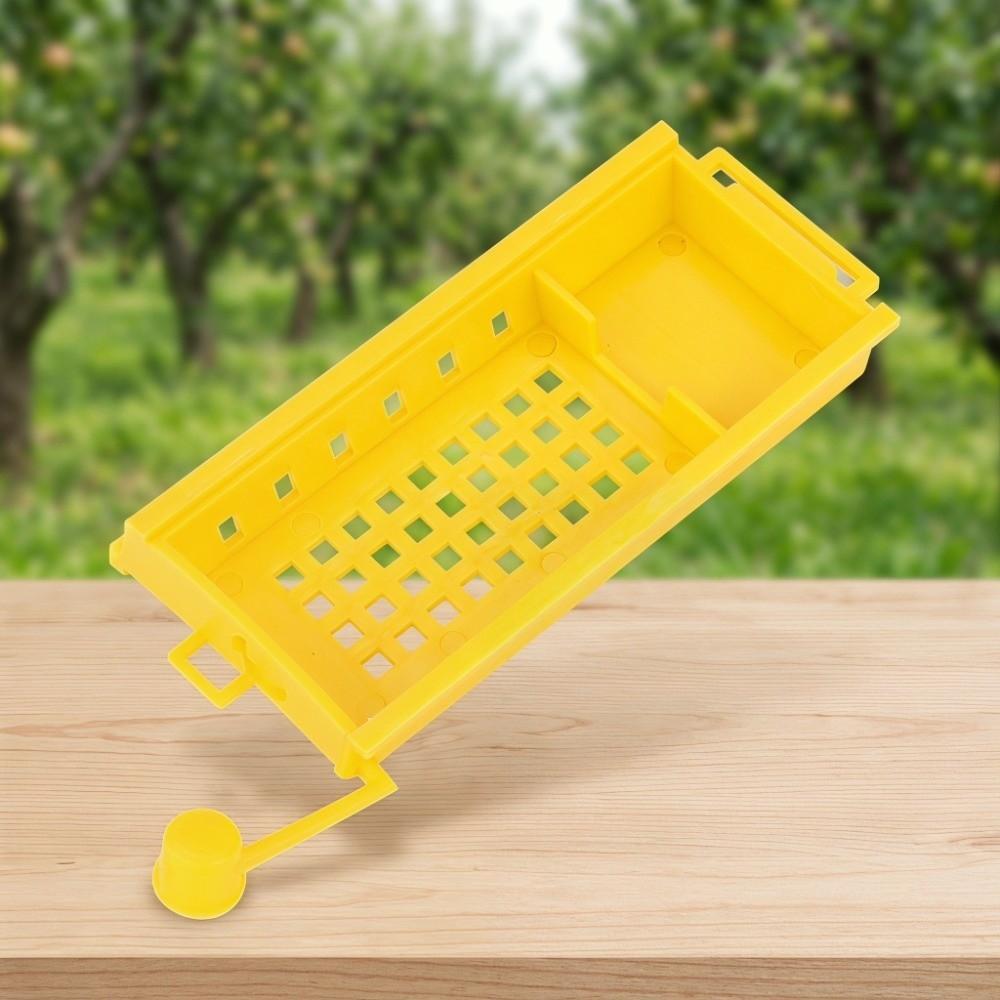 10Pcs Plastic Queen Bee Cage Durable Lightweight Queen Catcher Cage Yellow Portable Plastic Queen Cage Queen Introduction