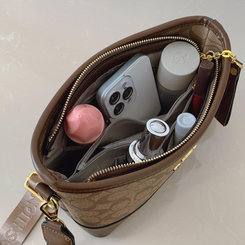 New Stray Bag Trendy Brand Similar Pattern Tote Bag Fashionable Portable Messenger Shoulder Bag Women's Bag Tide