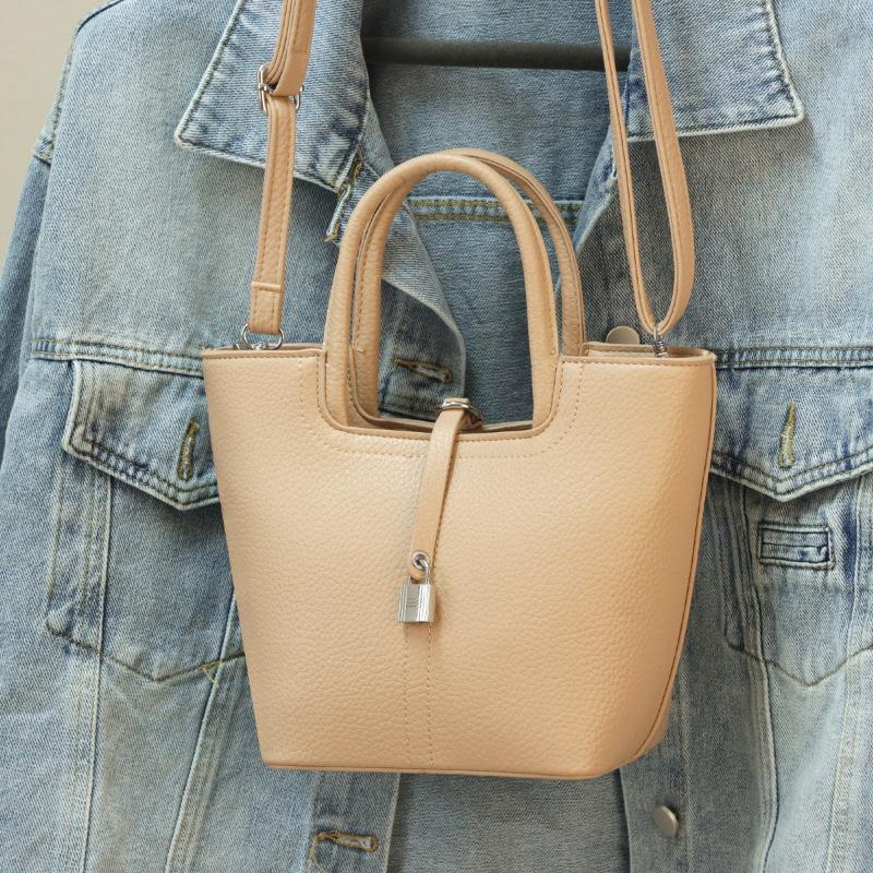 

Женские сумки нишевые премиальные сумки маленькие сумки весенние новые сумки-ведра простые сумки-мессенджеры сумки-овощные корзины абрикосовый