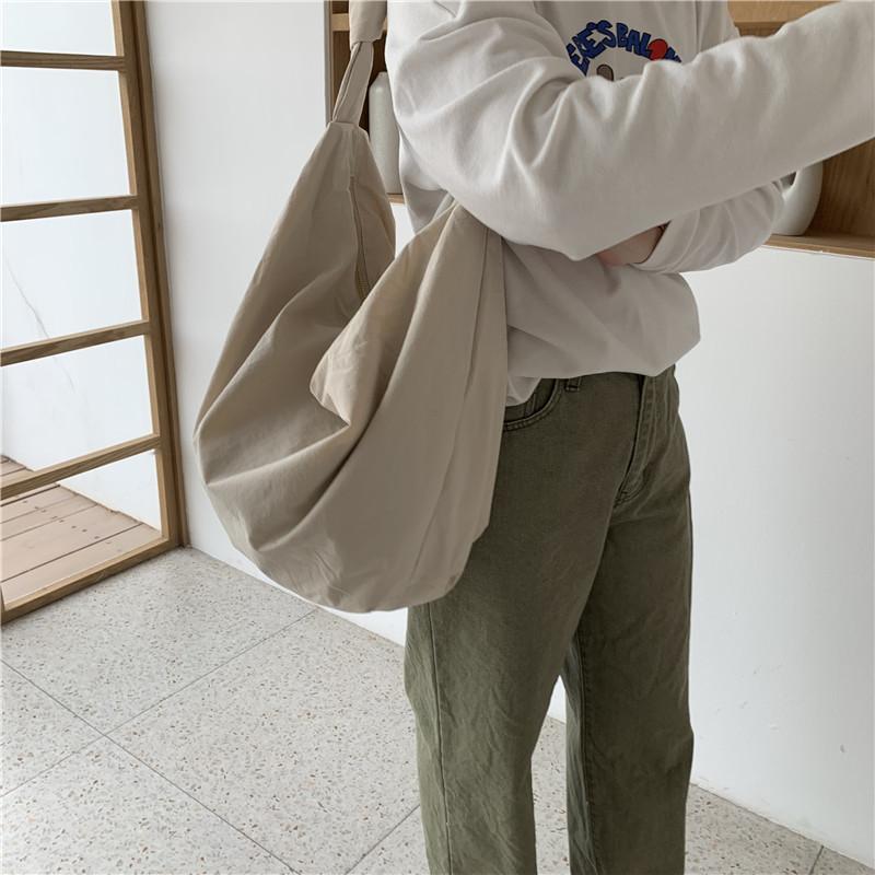 Women s Bag New Diagonal Shoulder Bag Spring Style Large Capacity Simple Retro Bag
