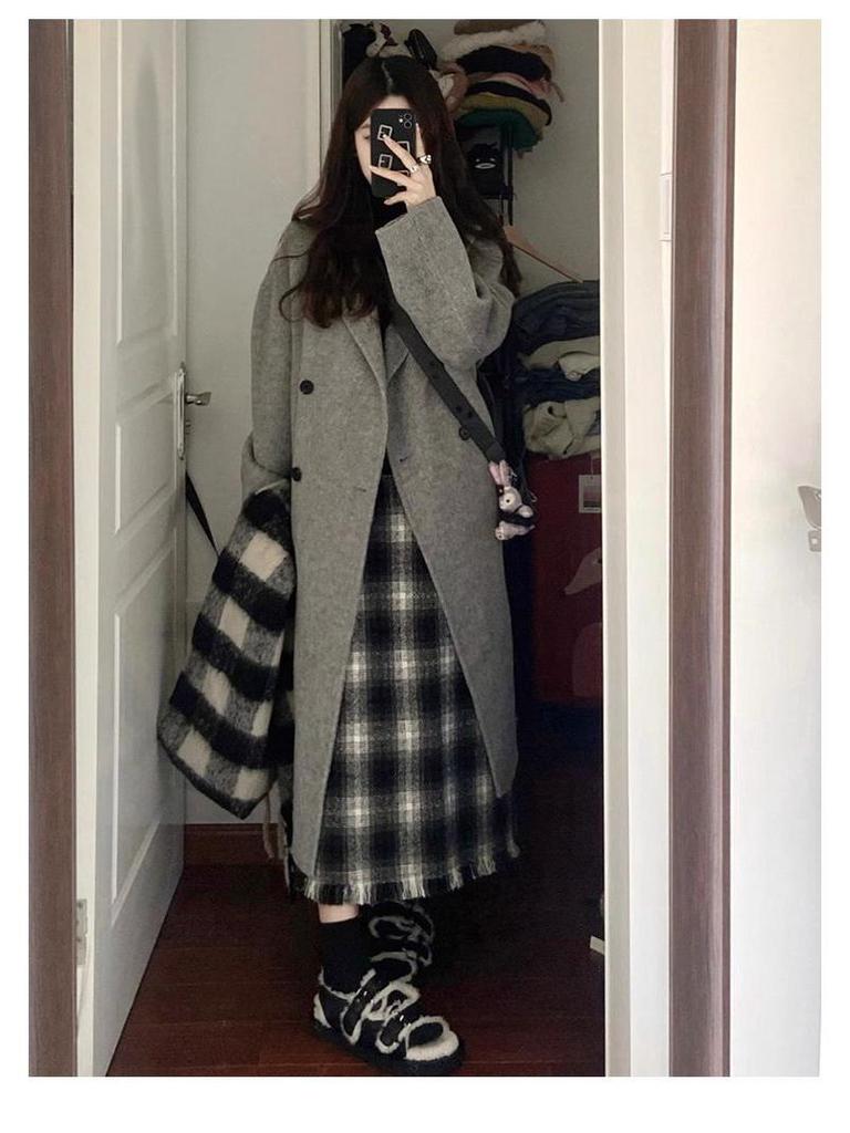 2025 Damski szary wełniany płaszcz: Średniej długości, pogrubione, koreański styl na jesień/zimę